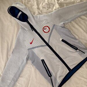 Nike Team Olympics Thermal Hoodie (Men's - M)